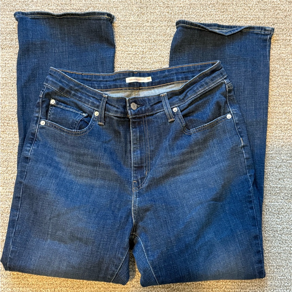 Levi's Women's Dark Blue Straight Leg Jeans